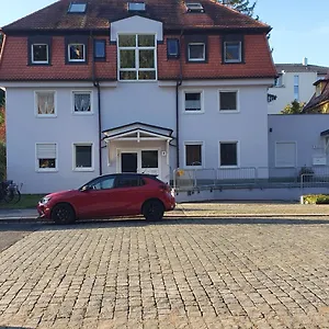 https://apt-dennis.dresdenhotels.net