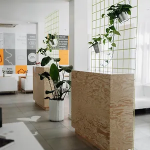 Отель The Pure, Frankfurt, A Member Of Design, Франкфурт-на-Майне