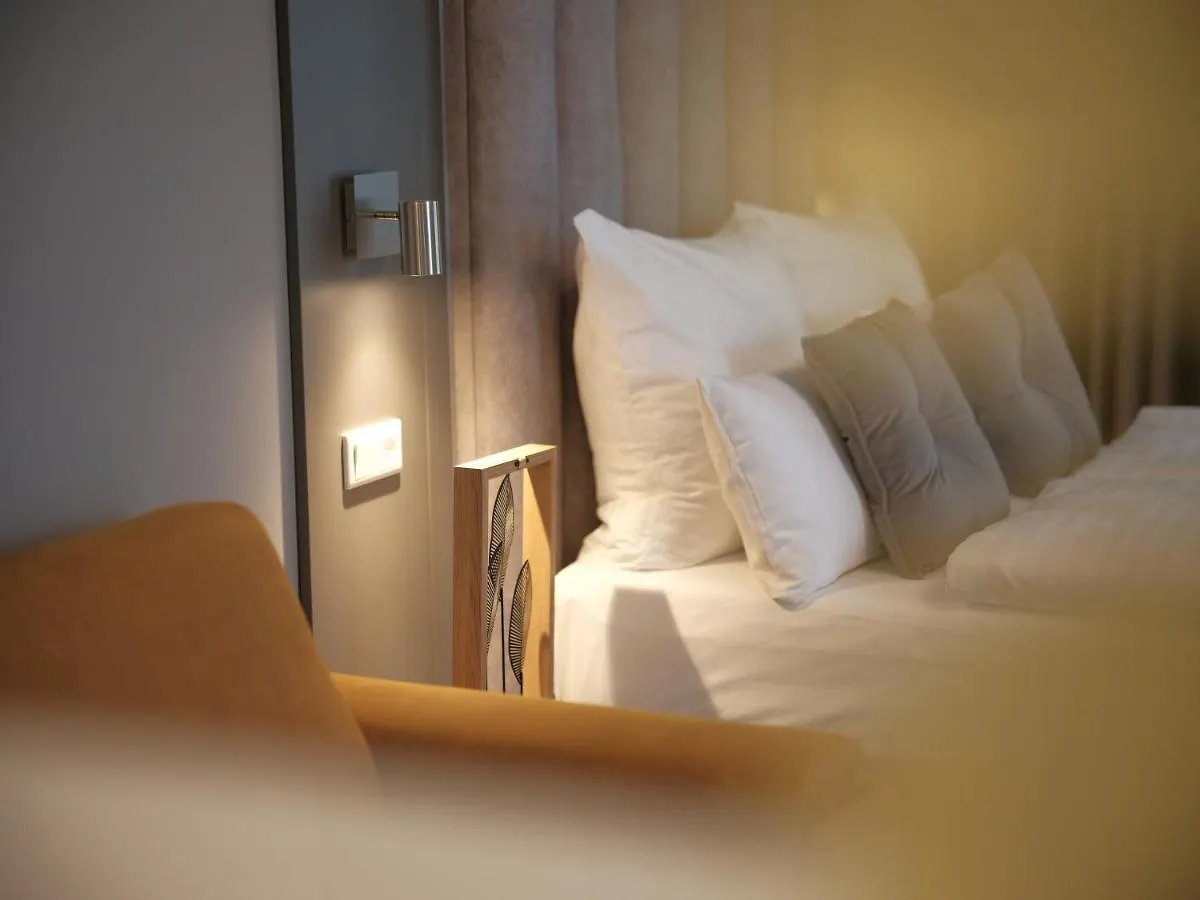 The Rooms - Hotel & House Frankfurt am Main Apart Otel