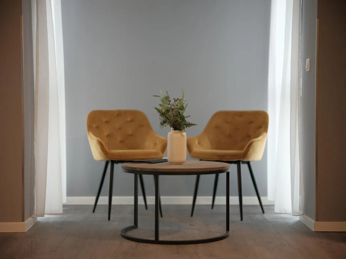 The Rooms - Hotel & House Frankfurt am Main Apart Otel